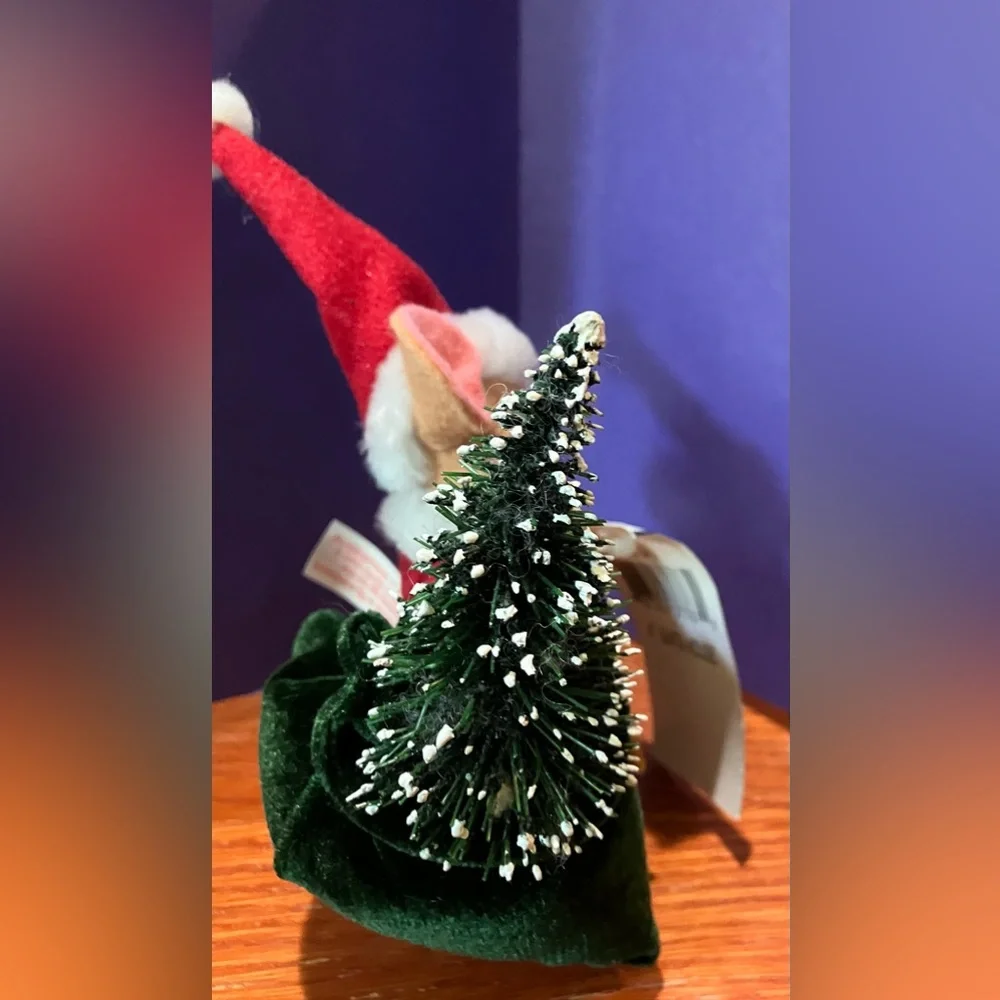 EUC Annalee 4” Santa Mouse with Tree #778703
